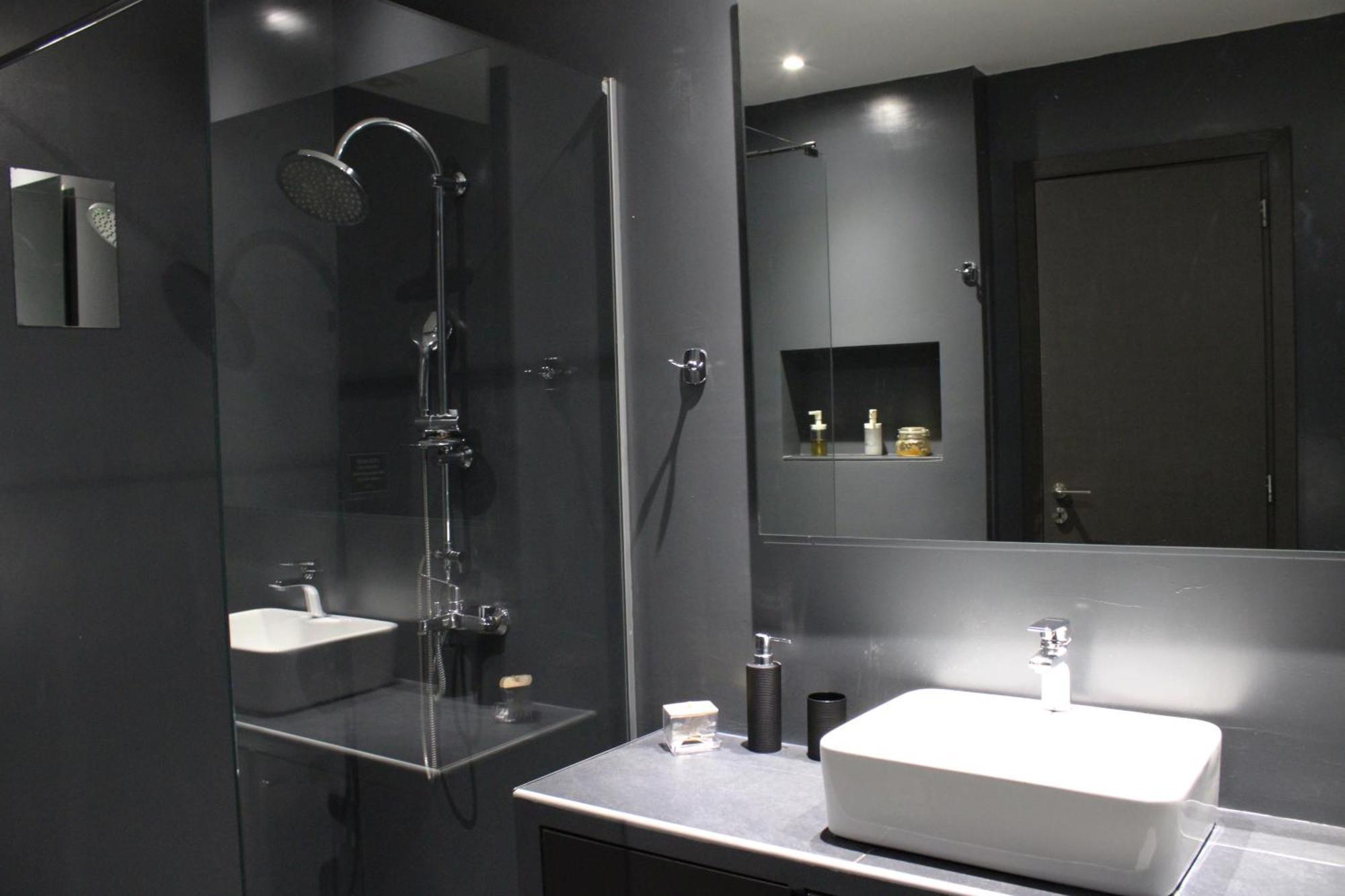 Aris Premium Accommodations Athens Room photo